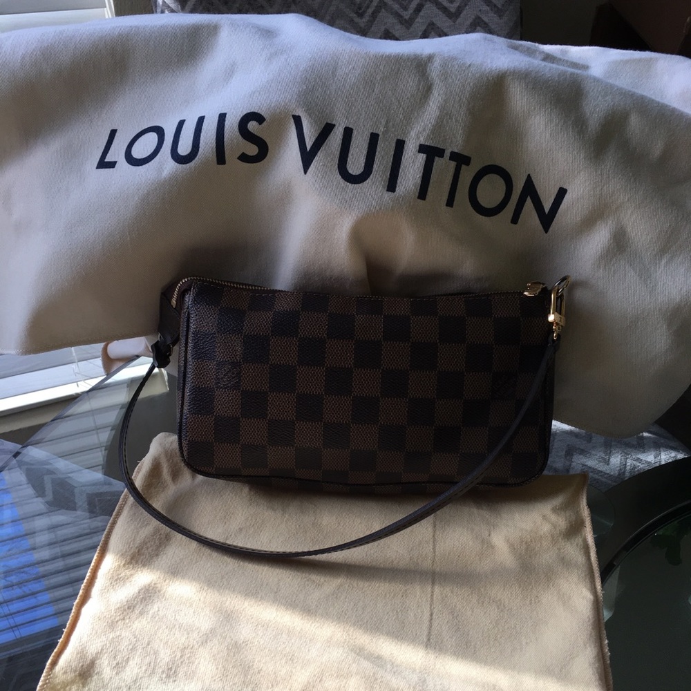 Pouchette Accessoires excellent condition!